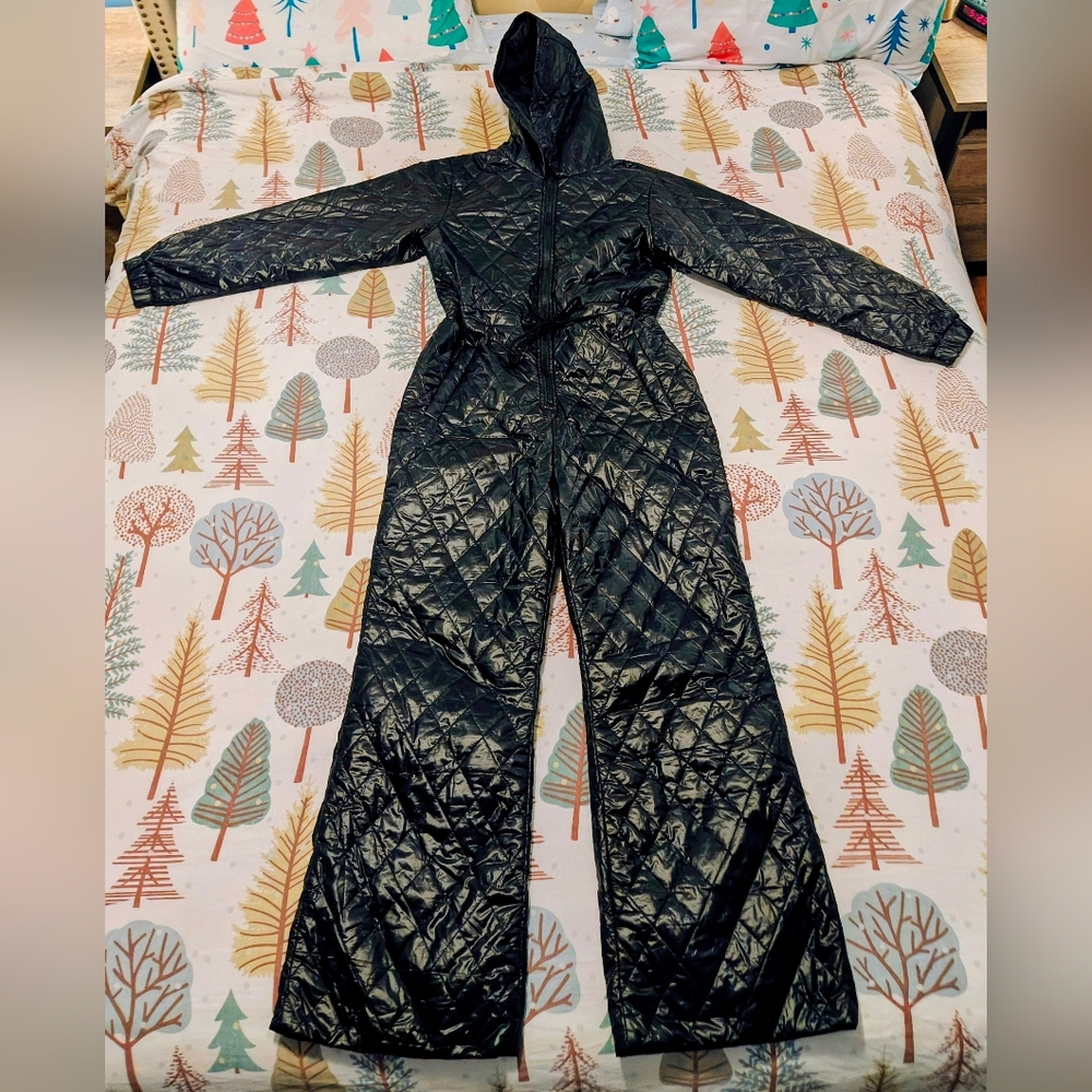 BNWT Black Quilted Hooded Snowsuit